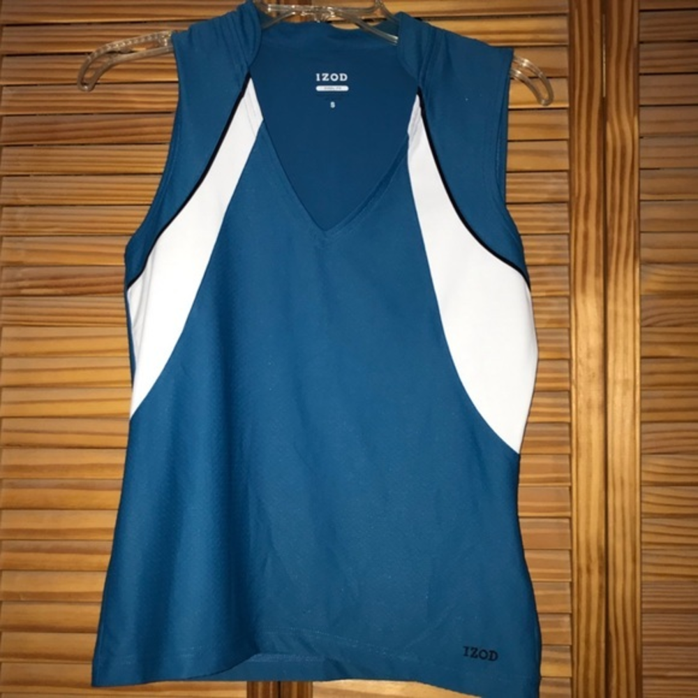 Izod Coolfx Vneck Sleeveless Golf‎ Top